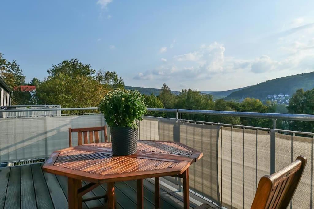 או Wunderschoene Ferienwohnung Mit Balkon In Aue מראה חיצוני תמונה